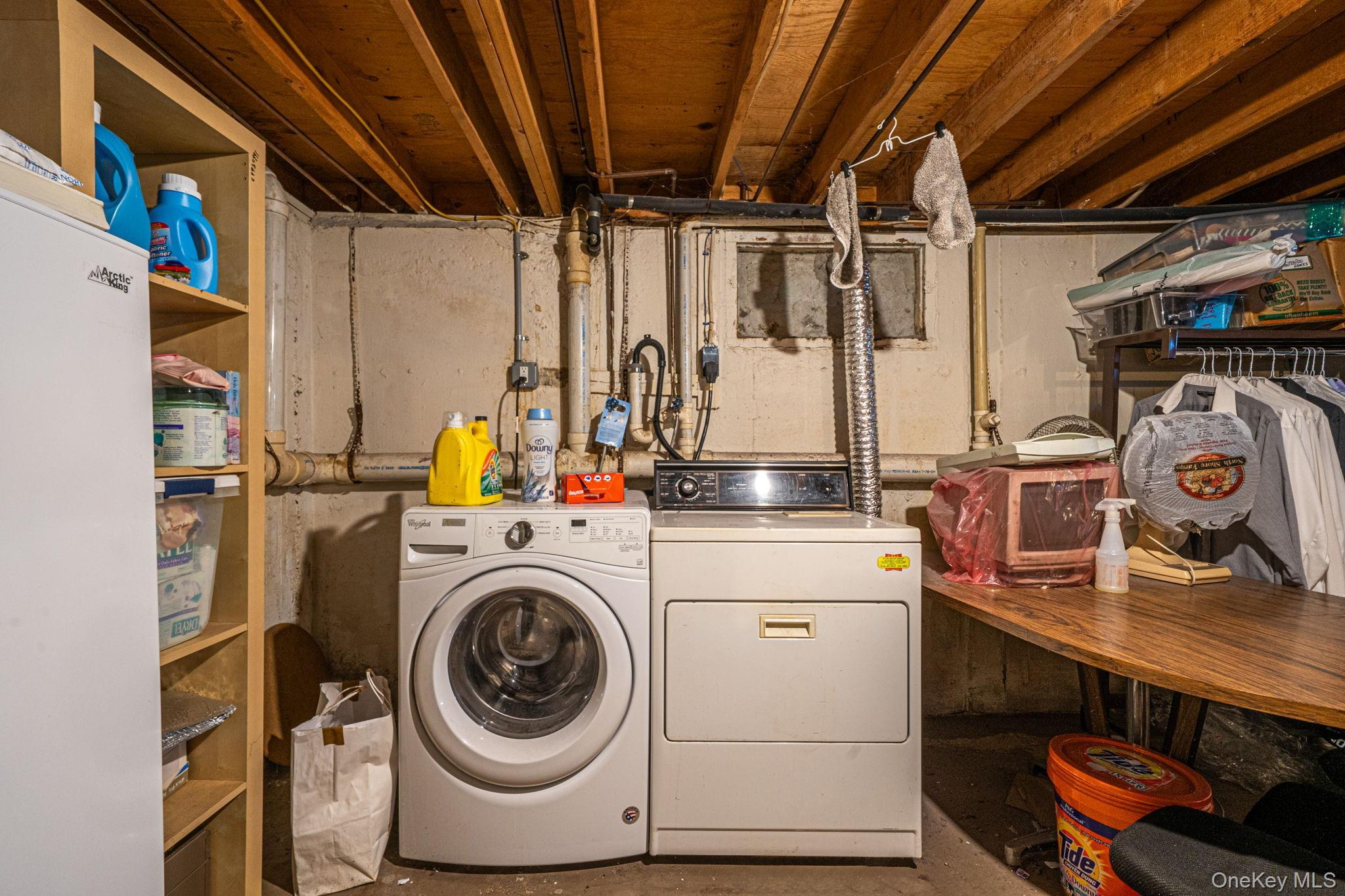 Single Family Castle Nassau County, NY 11710, MLS-929748-19