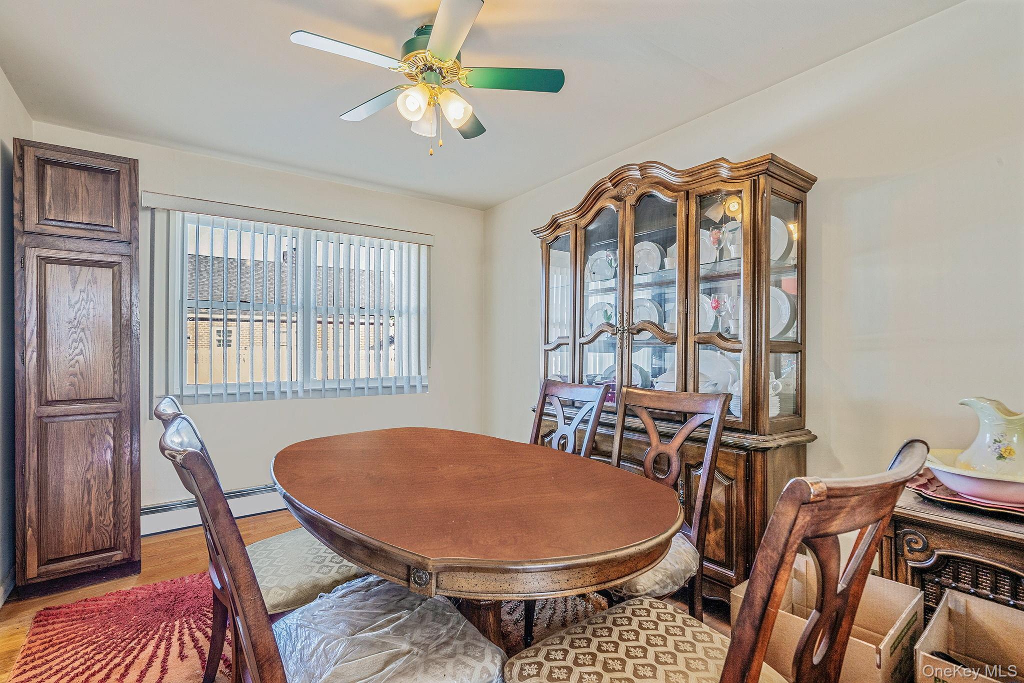 Single Family Castle Nassau County, NY 11710, MLS-929748-8