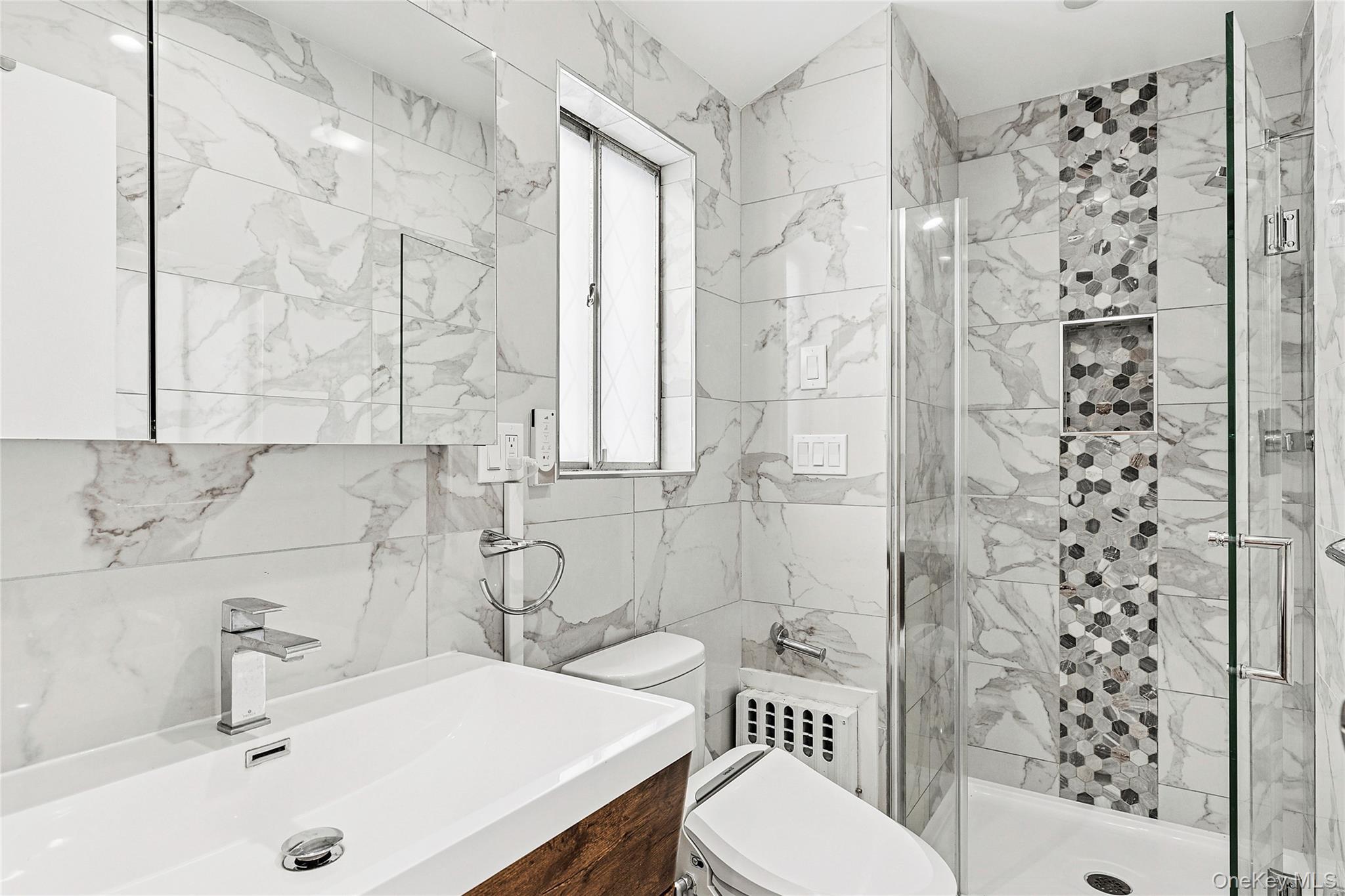 Single Family Eagle Nassau County, NY 11581, MLS-929762-14