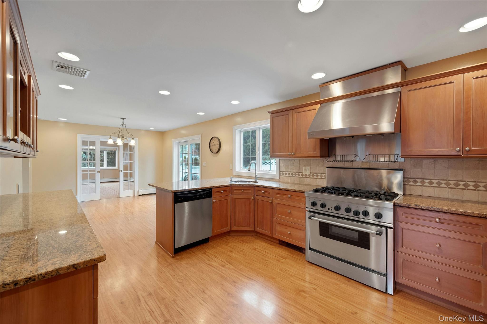 Single Family Clarence  Westchester County, NY 10583, MLS-929765-14