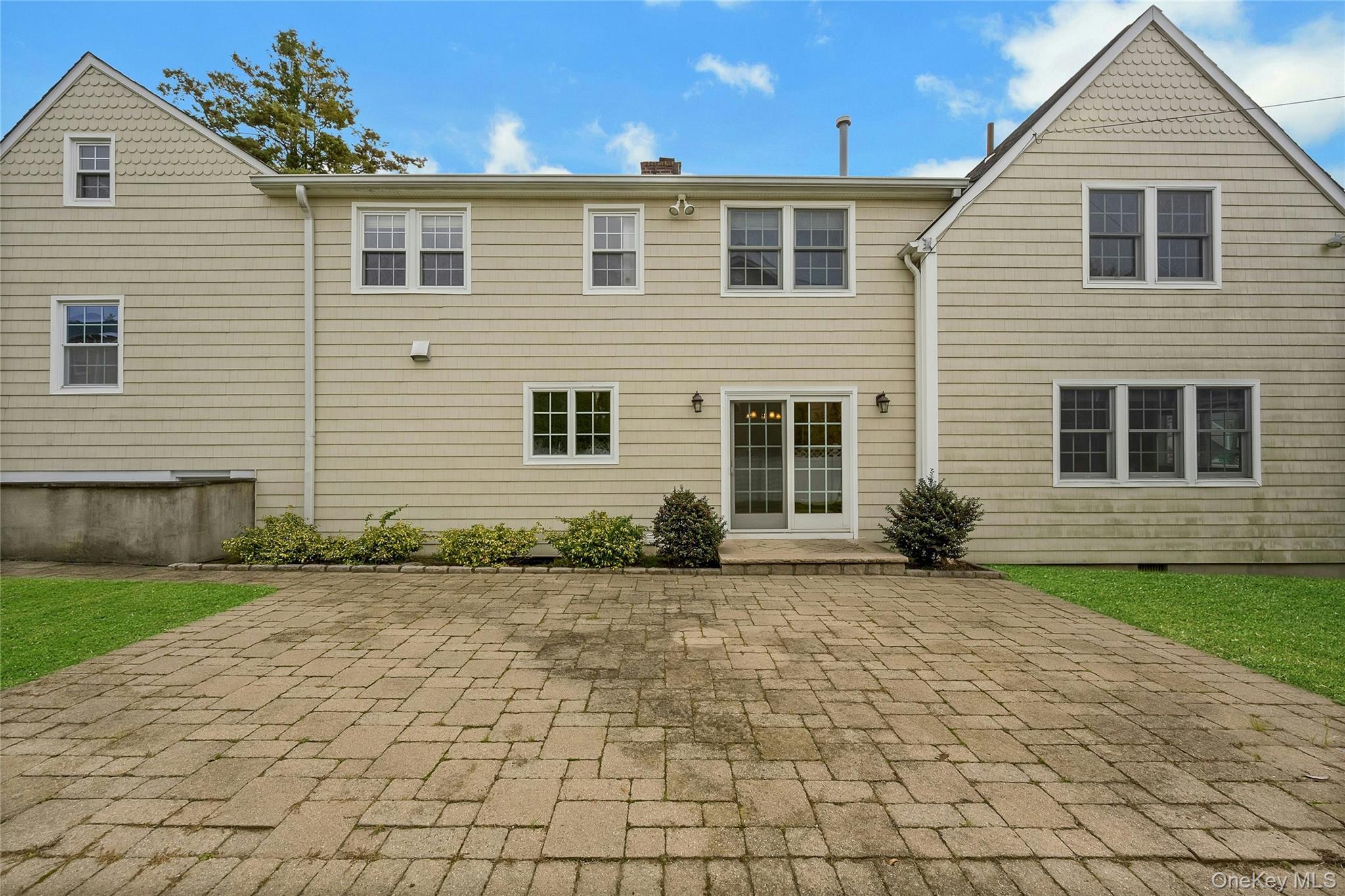 Single Family Clarence  Westchester County, NY 10583, MLS-929765-40