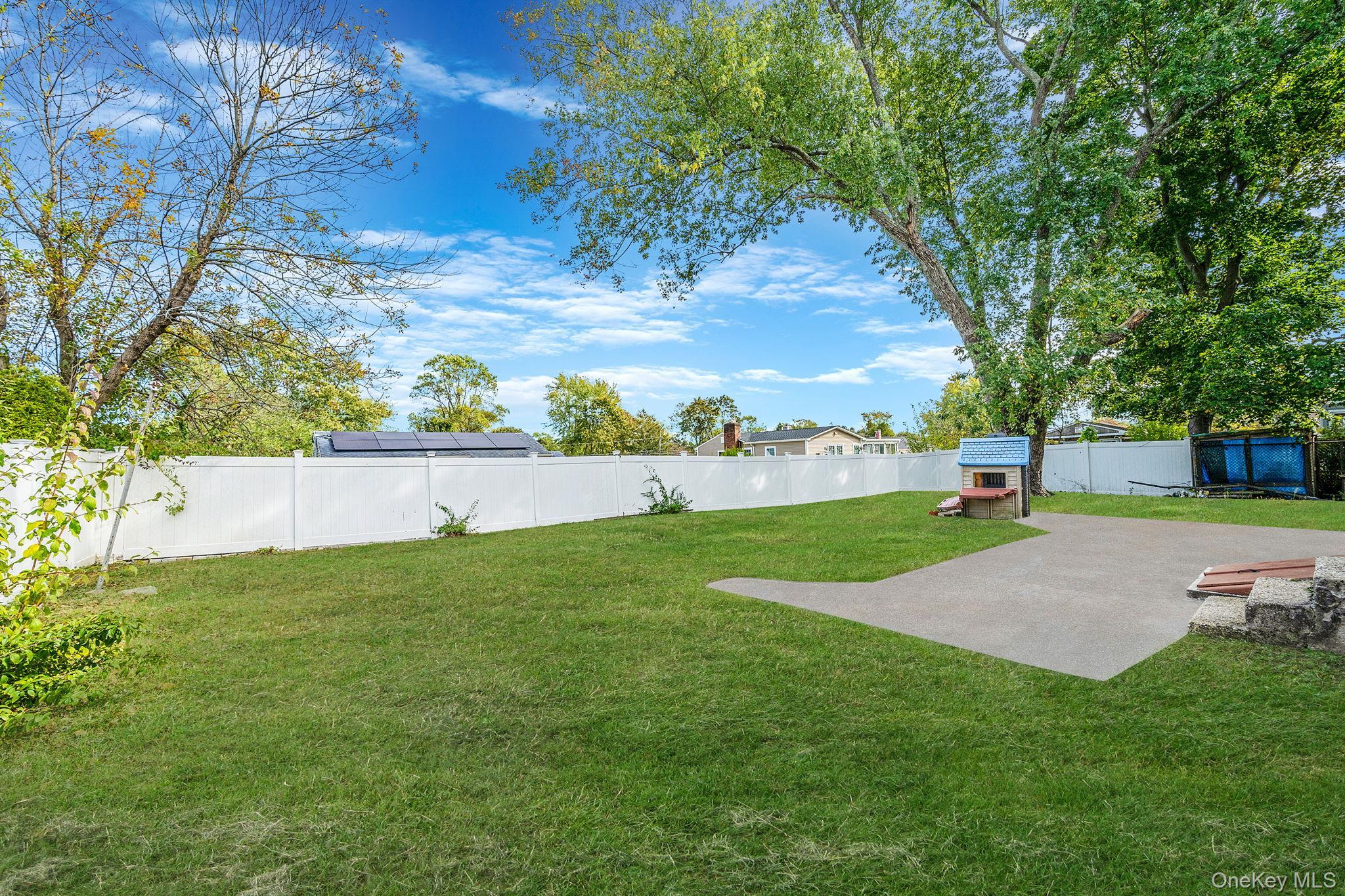 Single Family Devon Suffolk County, NY 11763, MLS-929767-26