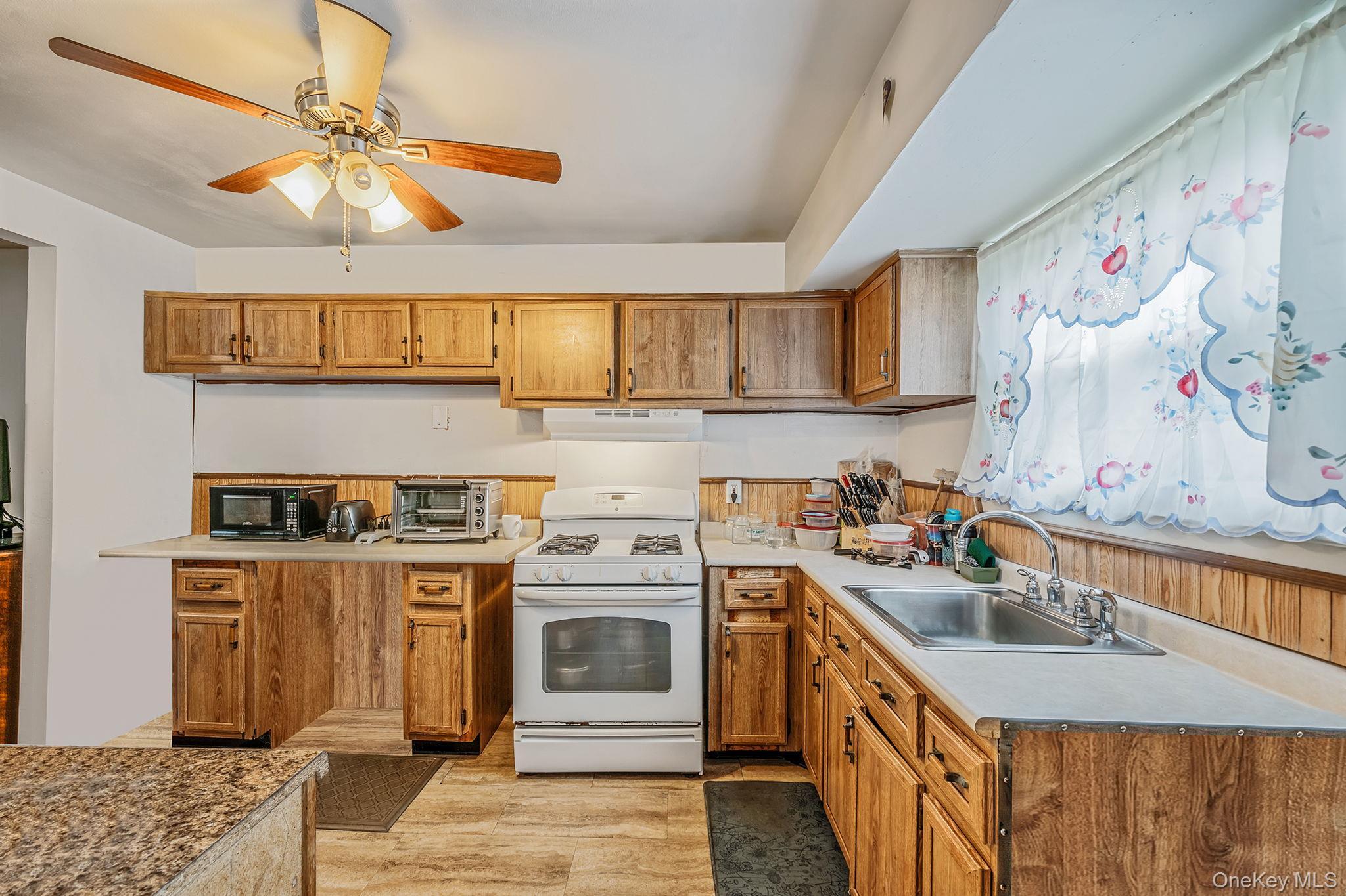 Single Family Devon Suffolk County, NY 11763, MLS-929767-9