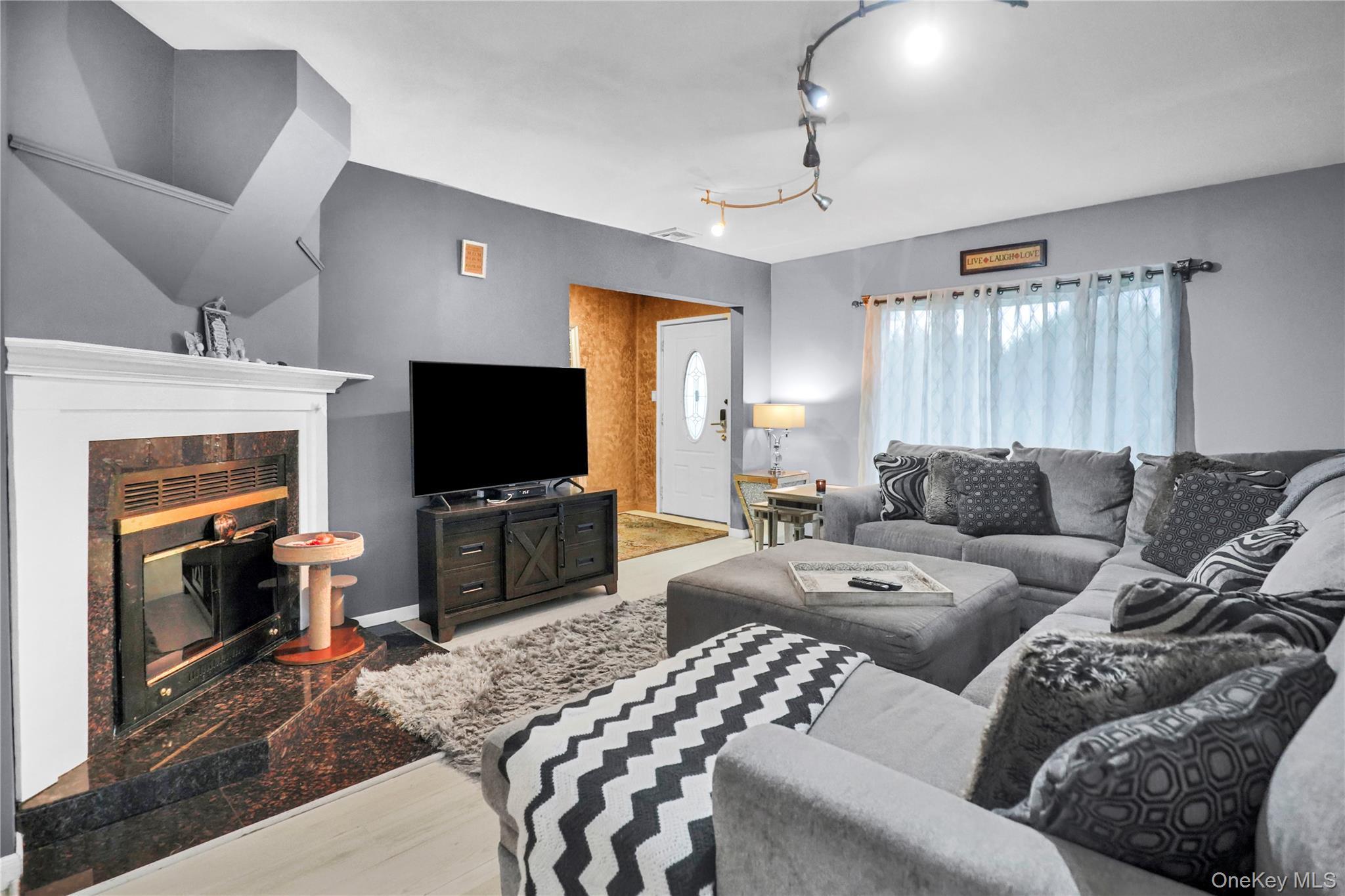 Single Family Berkshire  Nassau County, NY 11566, MLS-929770-3