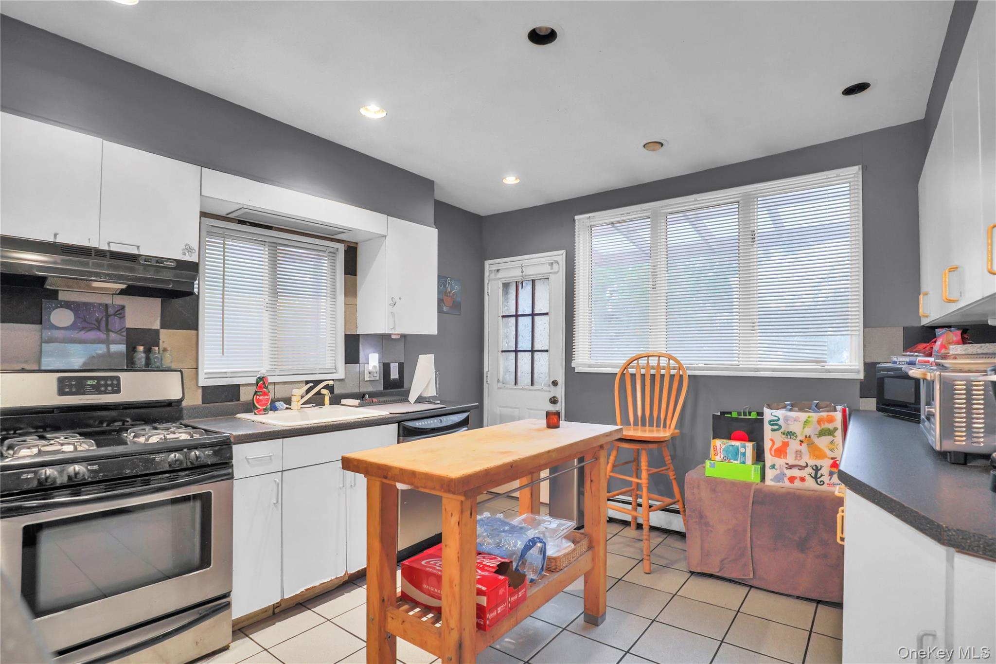 Single Family Berkshire  Nassau County, NY 11566, MLS-929770-8