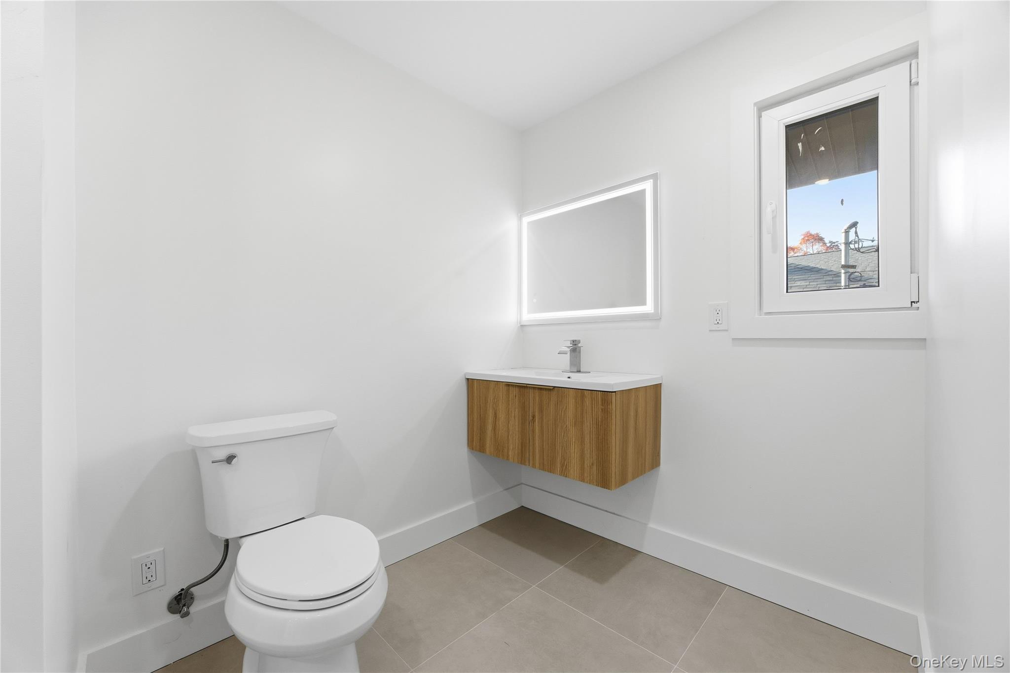 Single Family Orient  Nassau County, NY 11590, MLS-929783-19