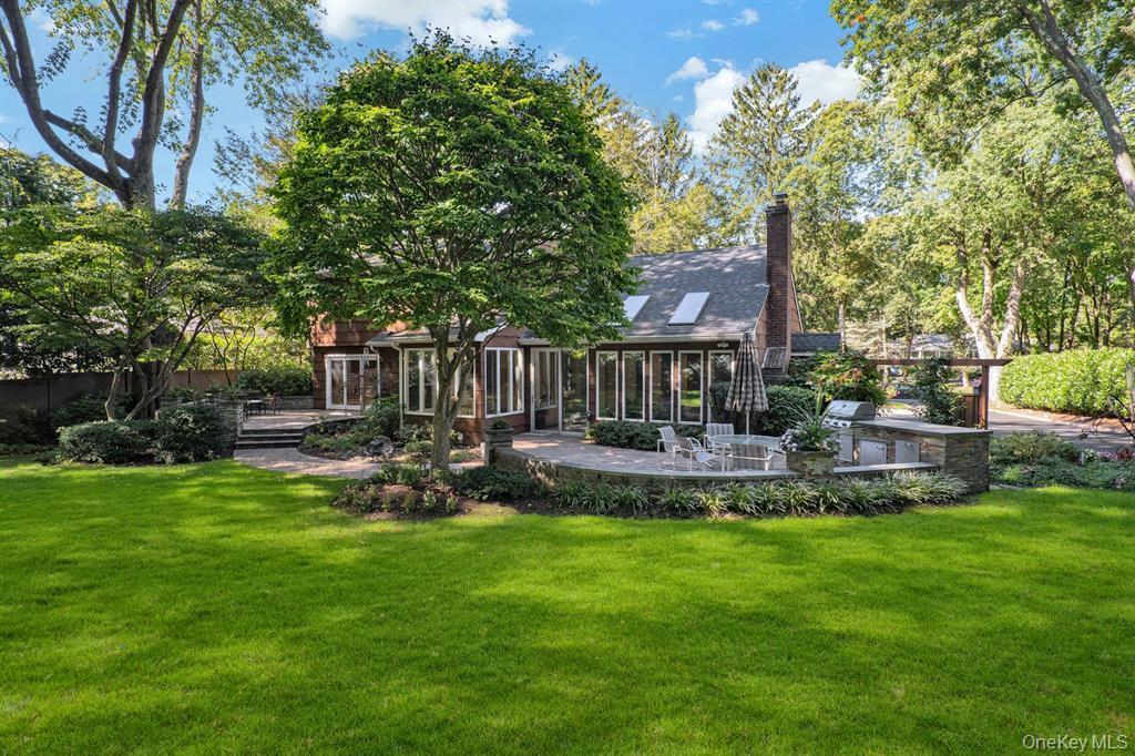 Single Family Mcculloch Suffolk County, NY 11746, MLS-929795-3