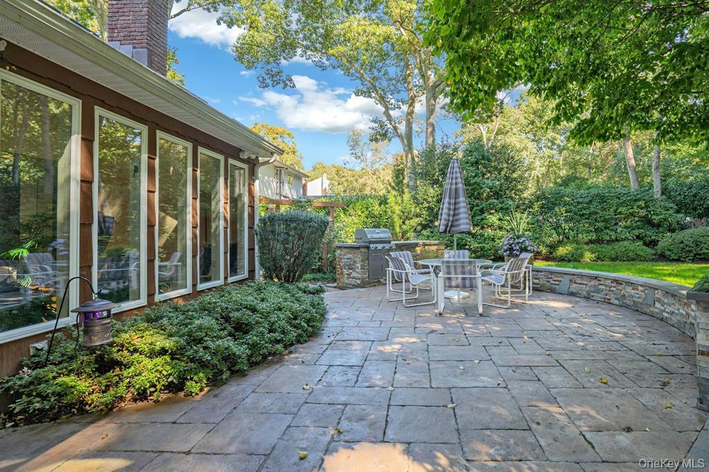 Single Family Mcculloch Suffolk County, NY 11746, MLS-929795-4