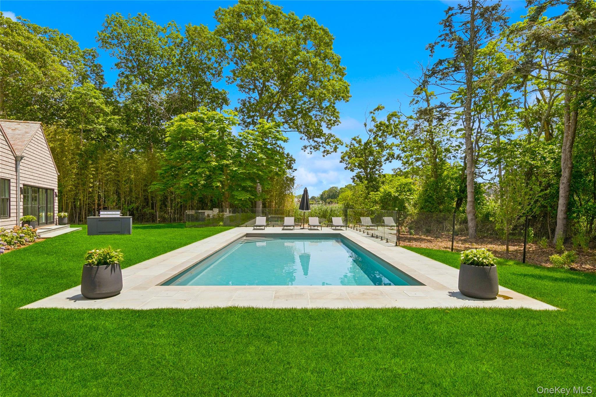 Single Family Walker Suffolk County, NY 11942, MLS-929800-11