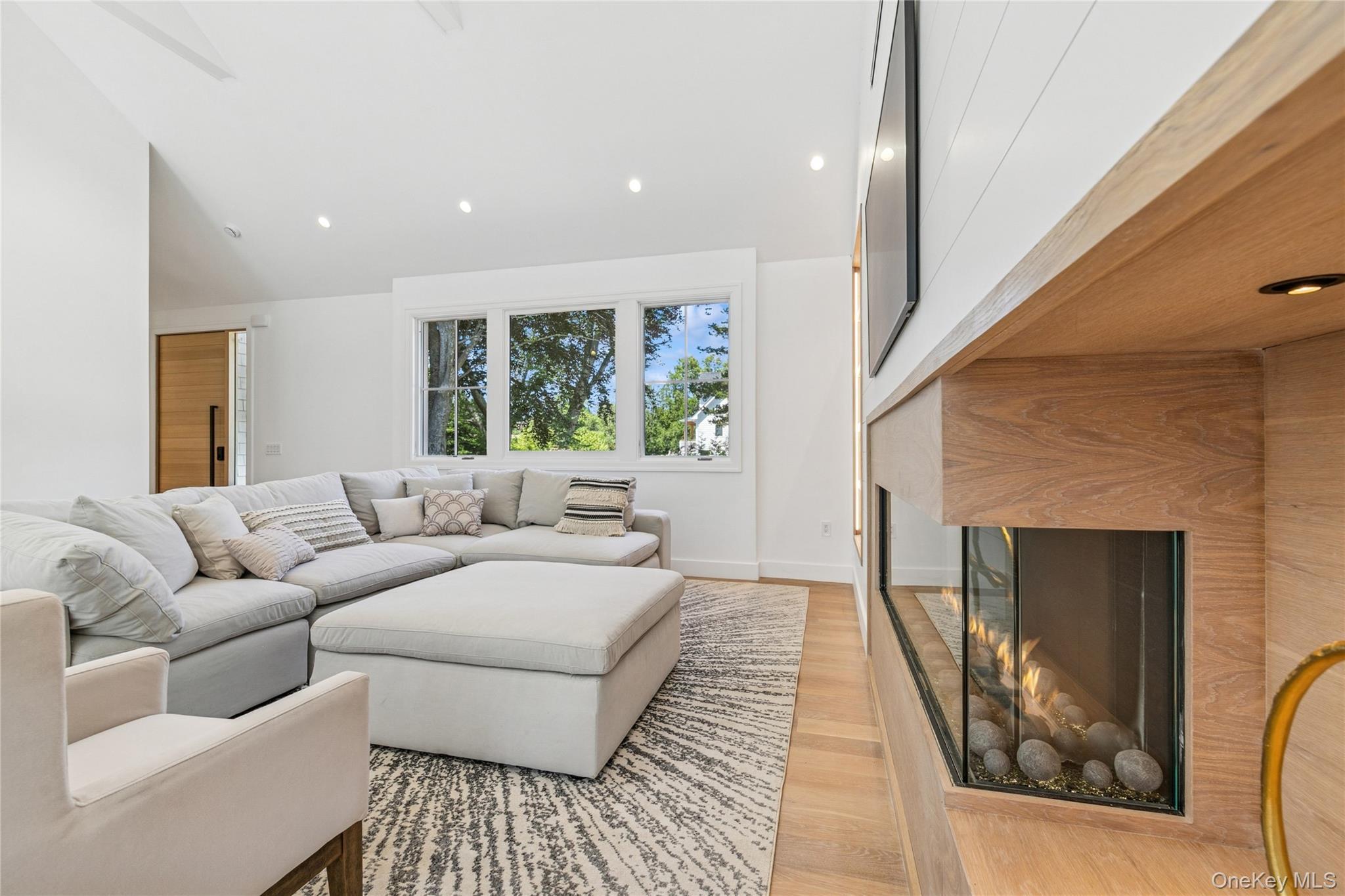 Single Family Walker Suffolk County, NY 11942, MLS-929800-16