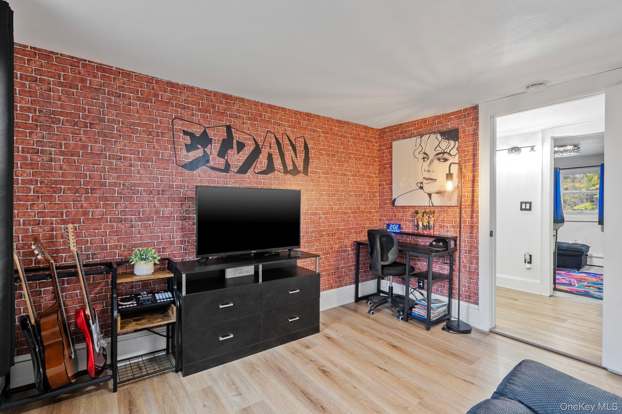 Single Family Fostertown  Orange County, NY 12550, MLS-929814-21