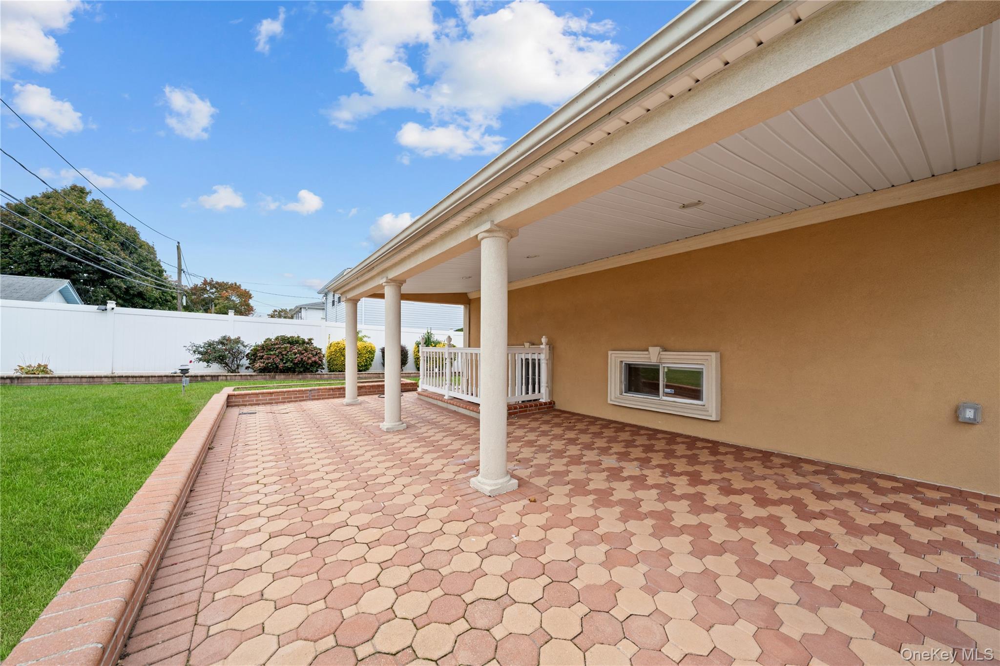 Single Family Angevine  Nassau County, NY 11550, MLS-929829-5