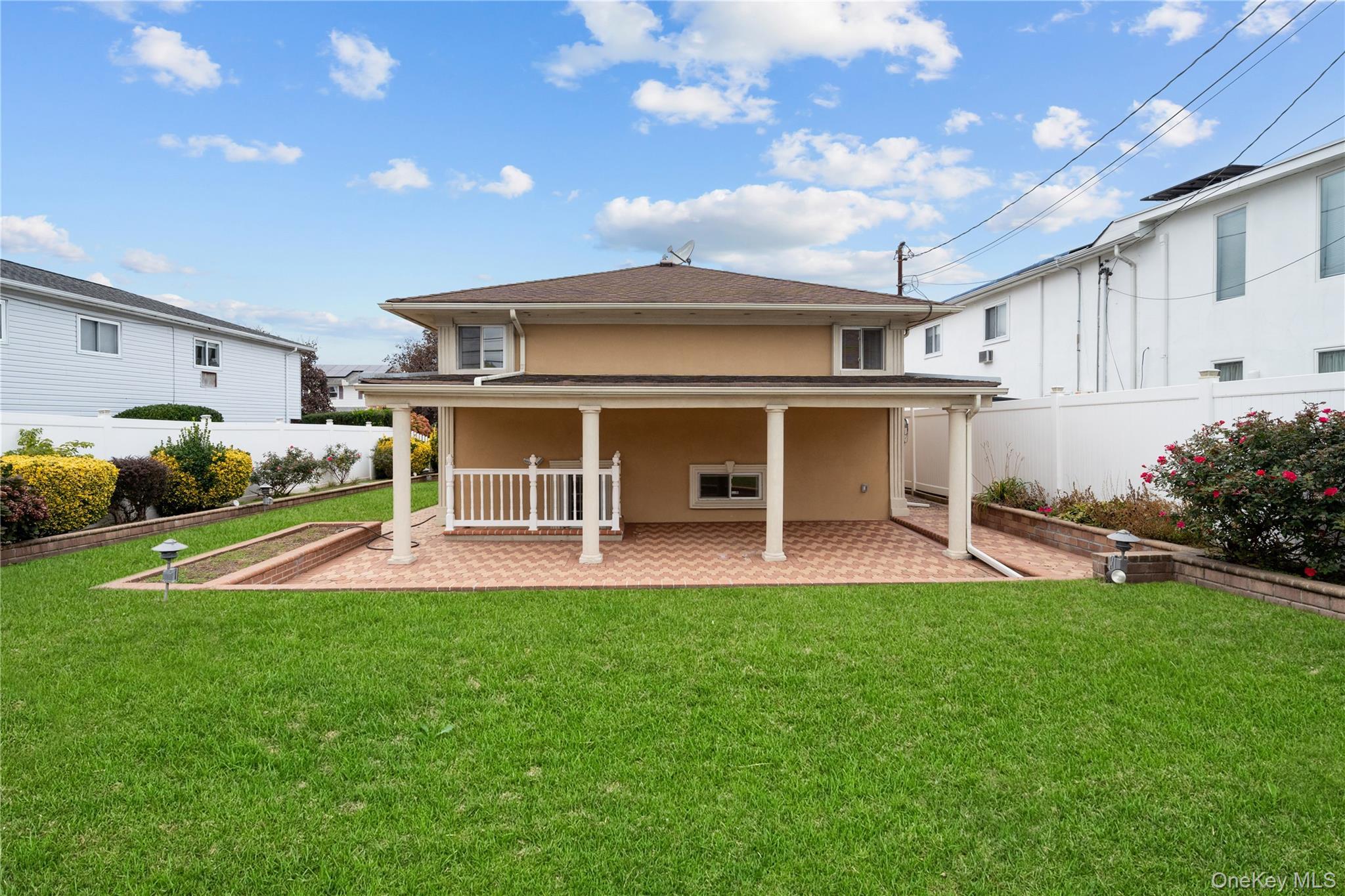 Single Family Angevine  Nassau County, NY 11550, MLS-929829-6