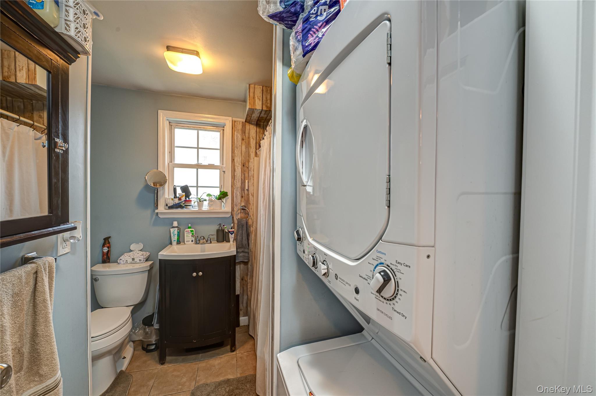 Single Family Huntington  Suffolk County, NY 11951, MLS-929845-15