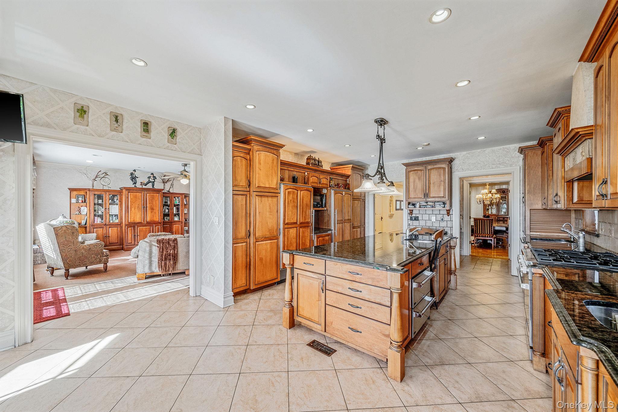 Single Family Keno Queens, NY 11423, MLS-929848-12