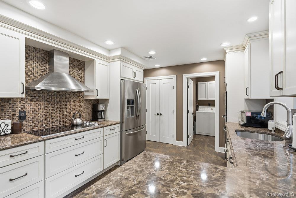 Single Family Aron Nassau County, NY 11797, MLS-929849-13