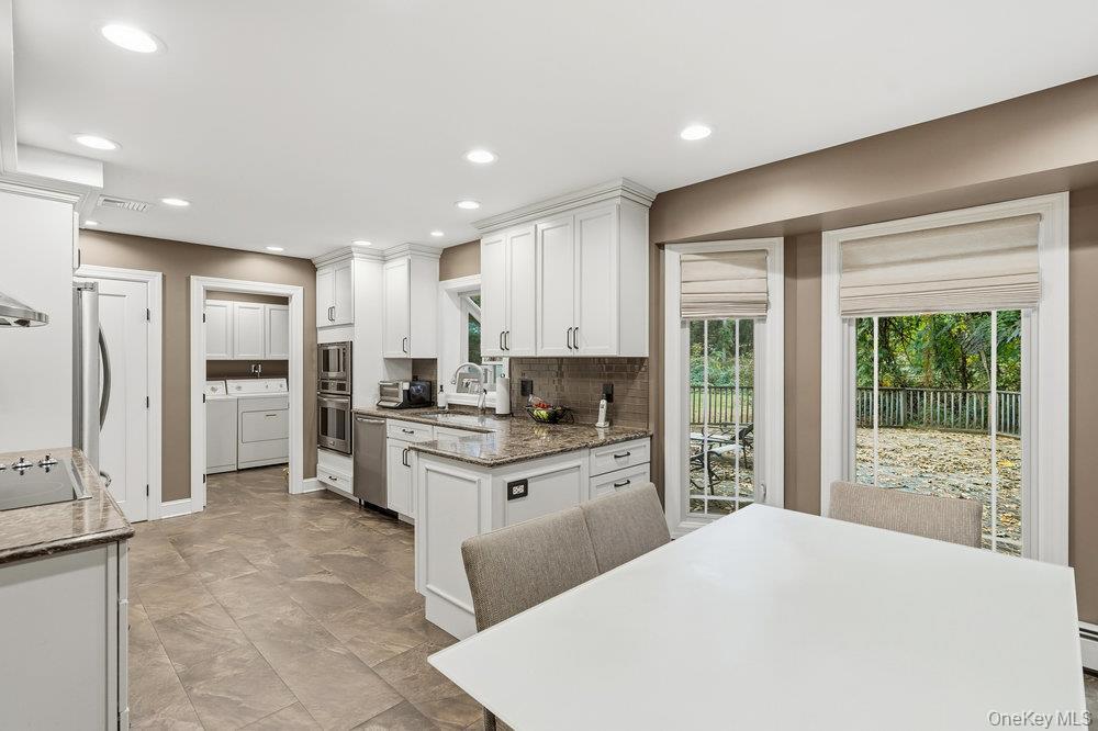 Single Family Aron Nassau County, NY 11797, MLS-929849-15