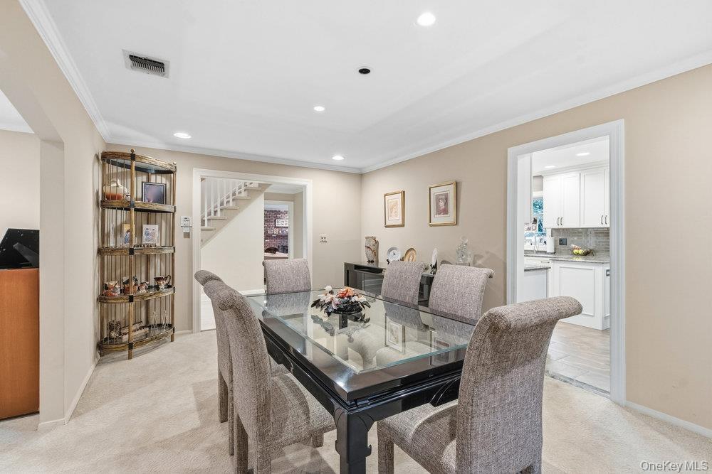 Single Family Aron Nassau County, NY 11797, MLS-929849-18