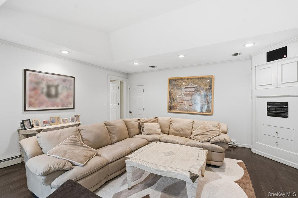 Single Family Aron Nassau County, NY 11797, MLS-929849-9