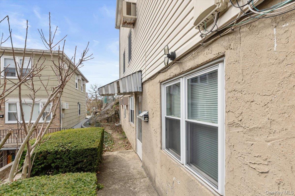 Single Family Midland  Westchester County, NY 10708, MLS-929856-22