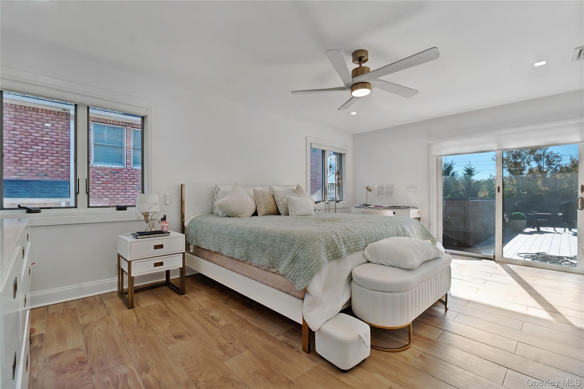 Single Family 86 Queens, NY 11414, MLS-929888-15