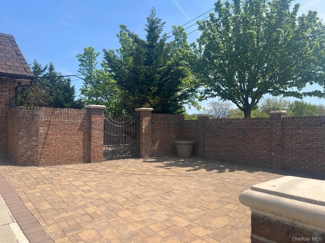 Single Family 86 Queens, NY 11414, MLS-929888-35