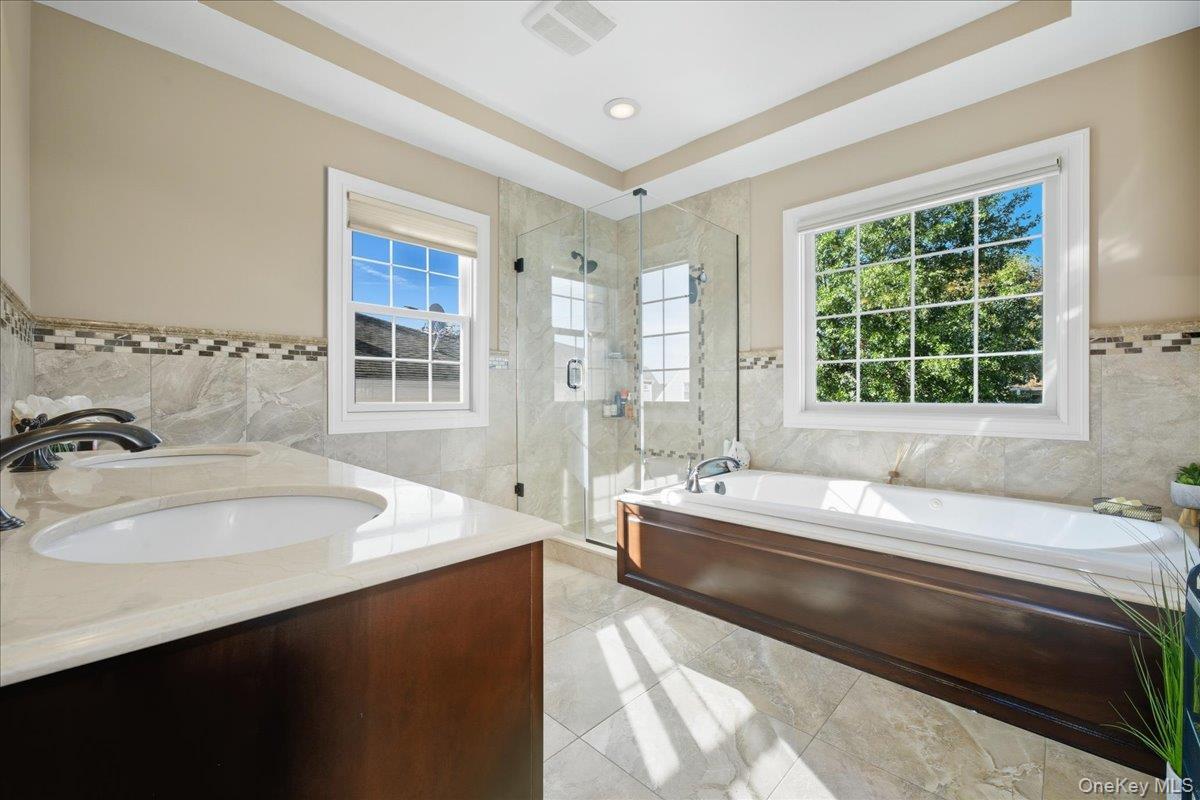 Single Family Belmont  Nassau County, NY 11040, MLS-929895-33