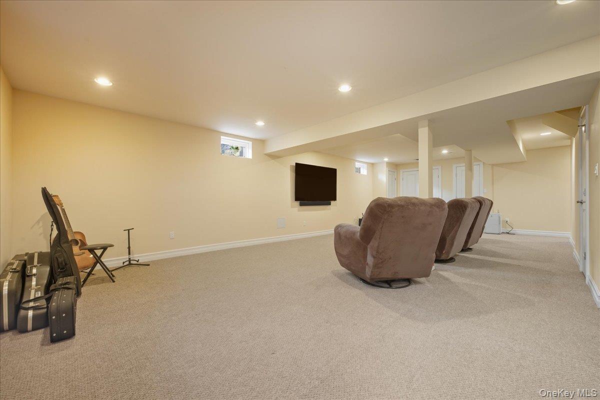 Single Family Belmont  Nassau County, NY 11040, MLS-929895-40