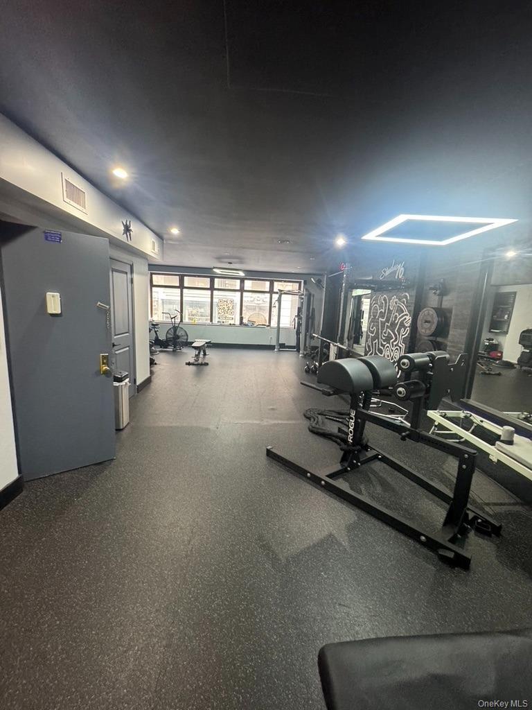 Commercial Lease 20th  Manhattan, NY 10011, MLS-929899-12