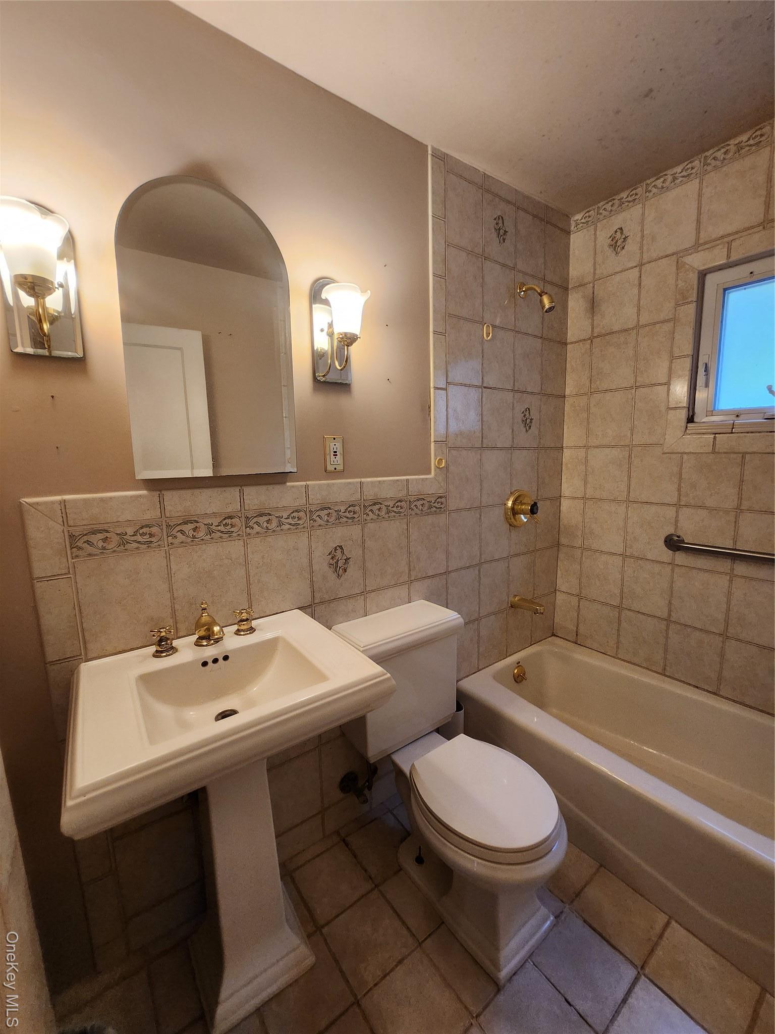 Single Family Red Barn  Dutchess County, NY 12538, MLS-929912-14