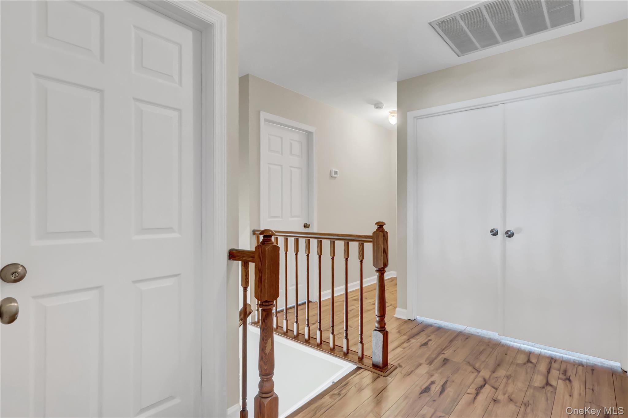 Single Family Gabon Suffolk County, NY 11727, MLS-929917-16