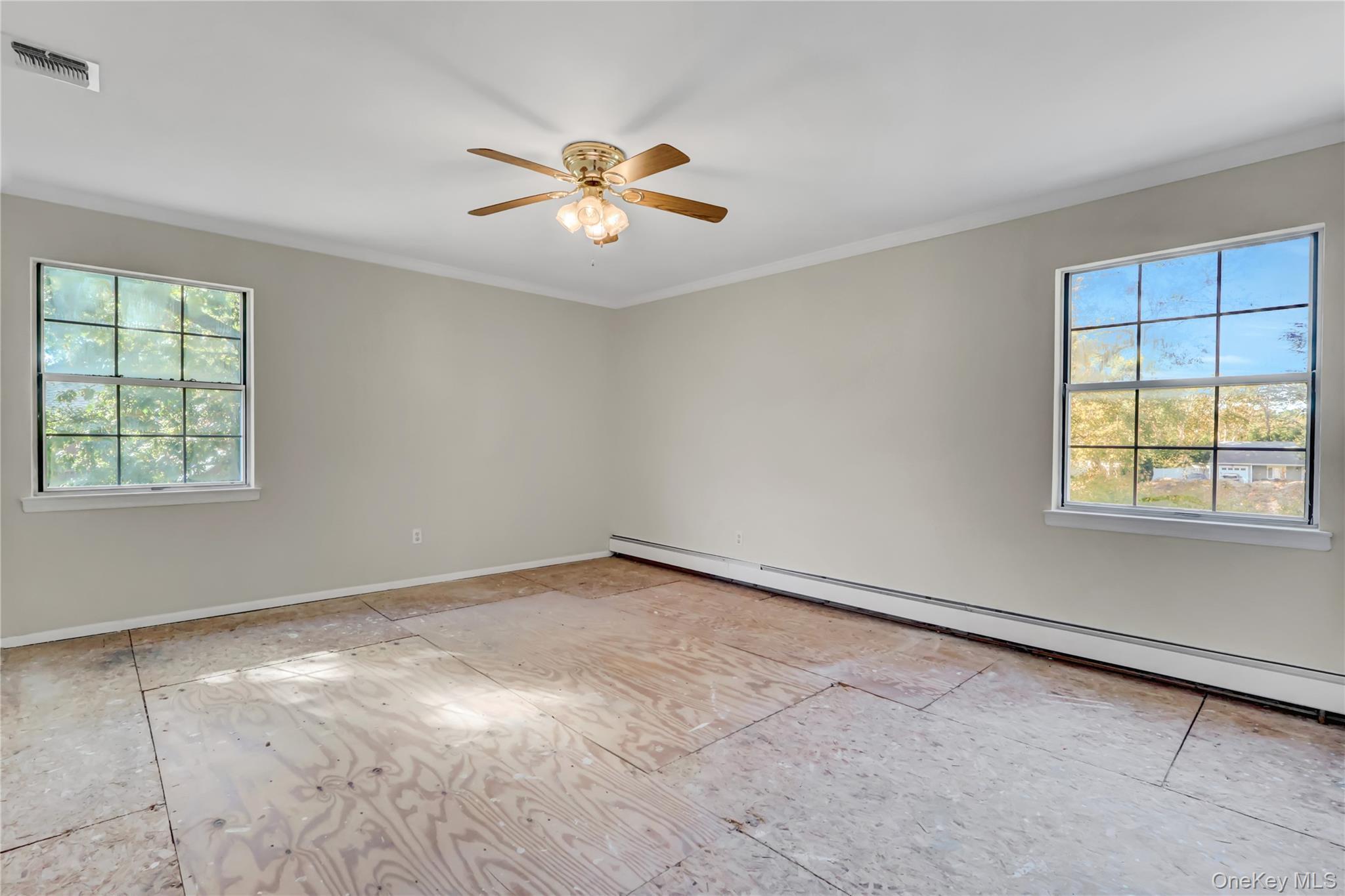 Single Family Gabon Suffolk County, NY 11727, MLS-929917-21