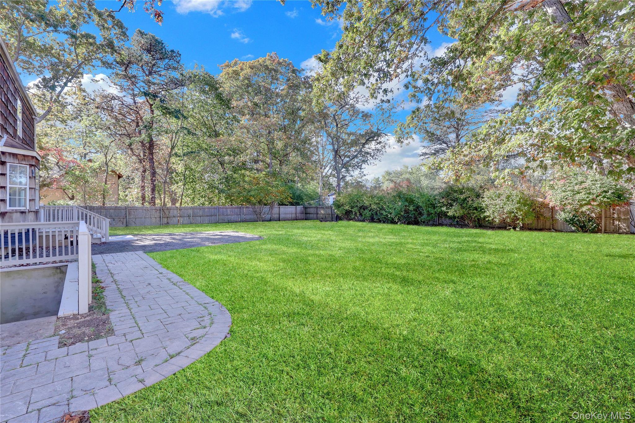 Single Family Gabon  Suffolk County, NY 11727, MLS-929917-29