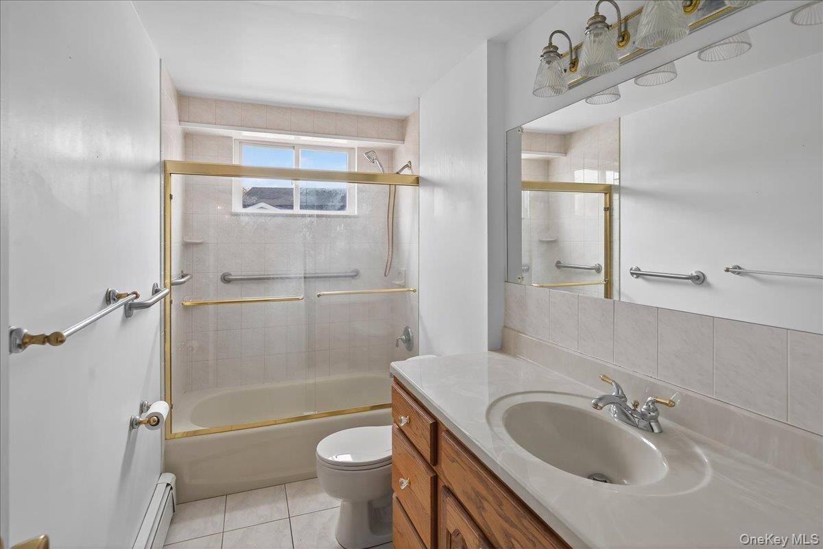 Single Family Longstreet Suffolk County, NY 11755, MLS-929951-10