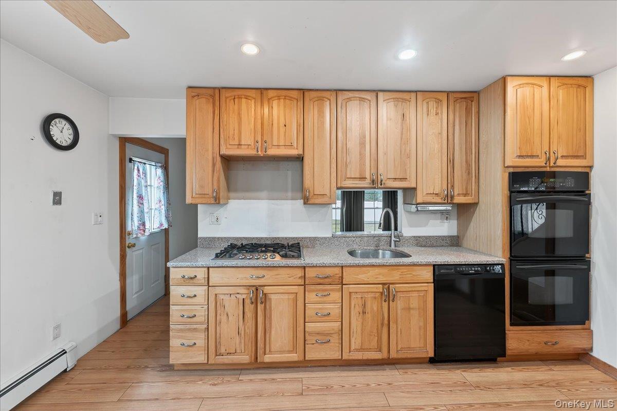 Single Family Longstreet Suffolk County, NY 11755, MLS-929951-4