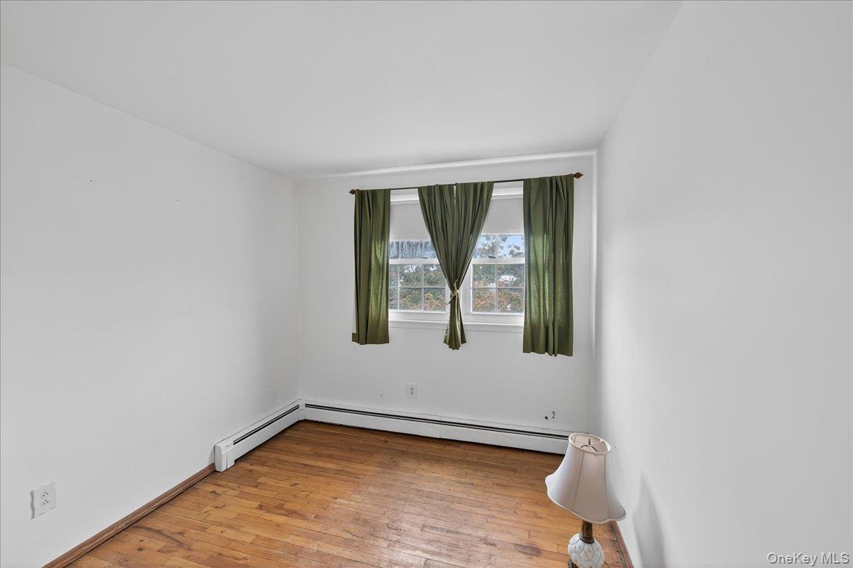 Single Family Longstreet Suffolk County, NY 11755, MLS-929951-9