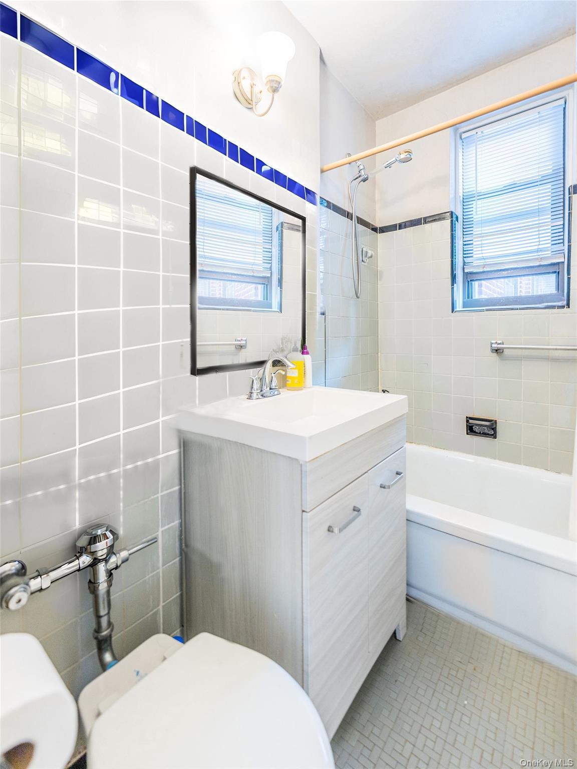 Coop 26  Queens, NY 11354, MLS-929956-8