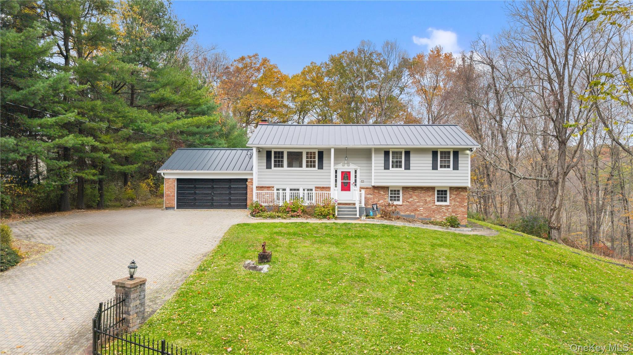 Single Family Hilltop  Westchester County, NY 10560, MLS-929960-2