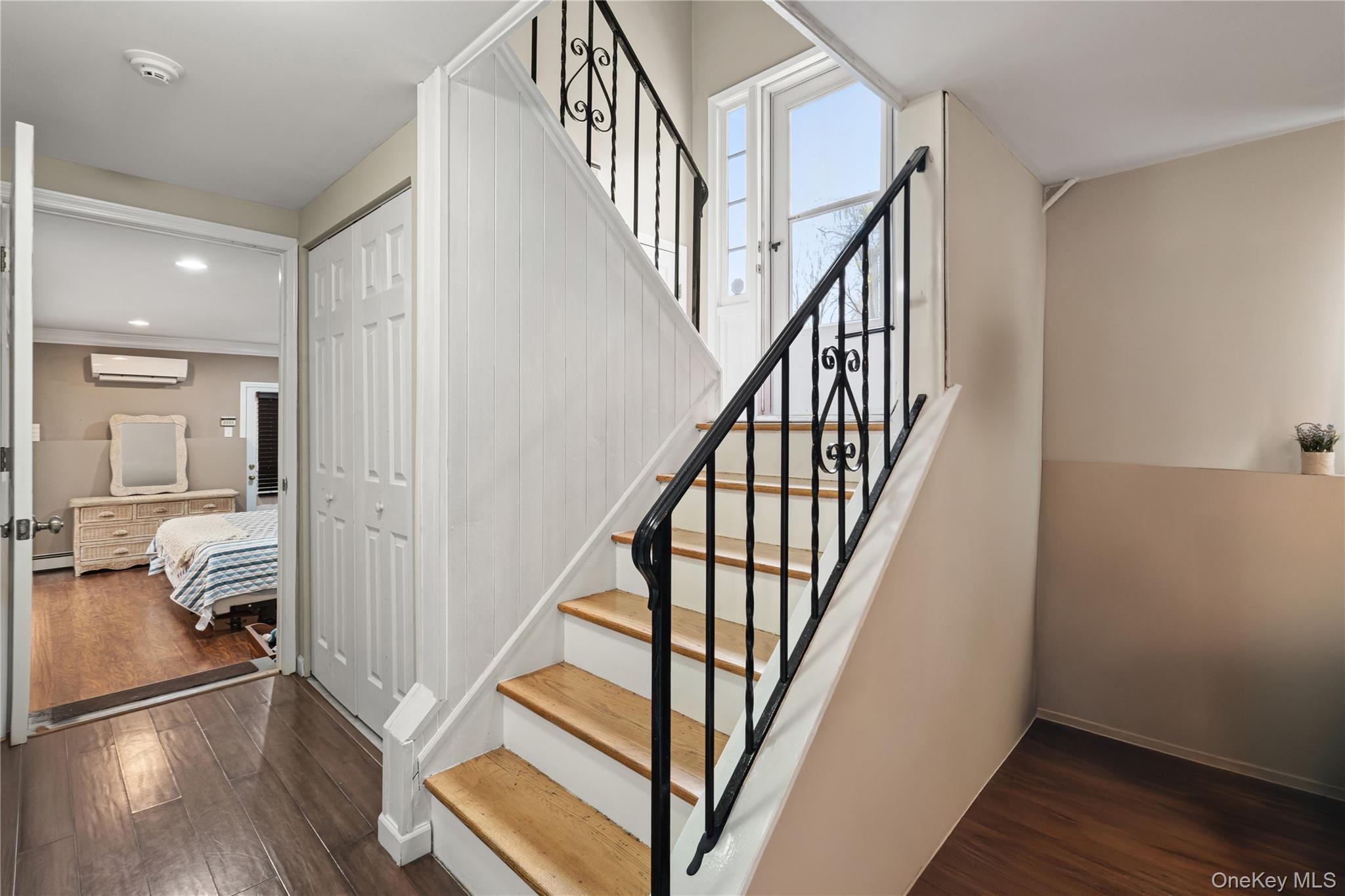 Single Family Hilltop  Westchester County, NY 10560, MLS-929960-20