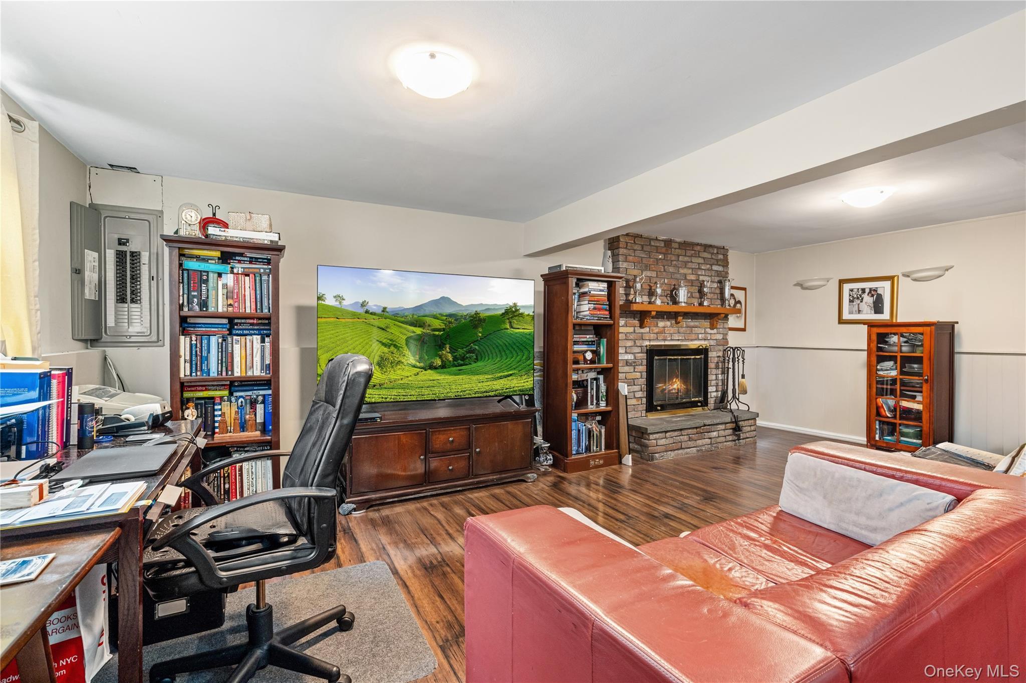 Single Family Hilltop  Westchester County, NY 10560, MLS-929960-23