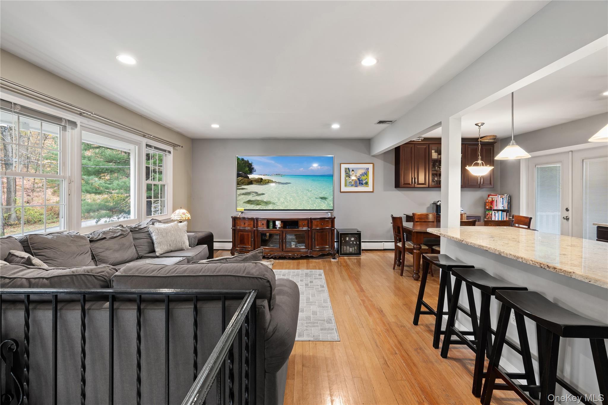 Single Family Hilltop  Westchester County, NY 10560, MLS-929960-7