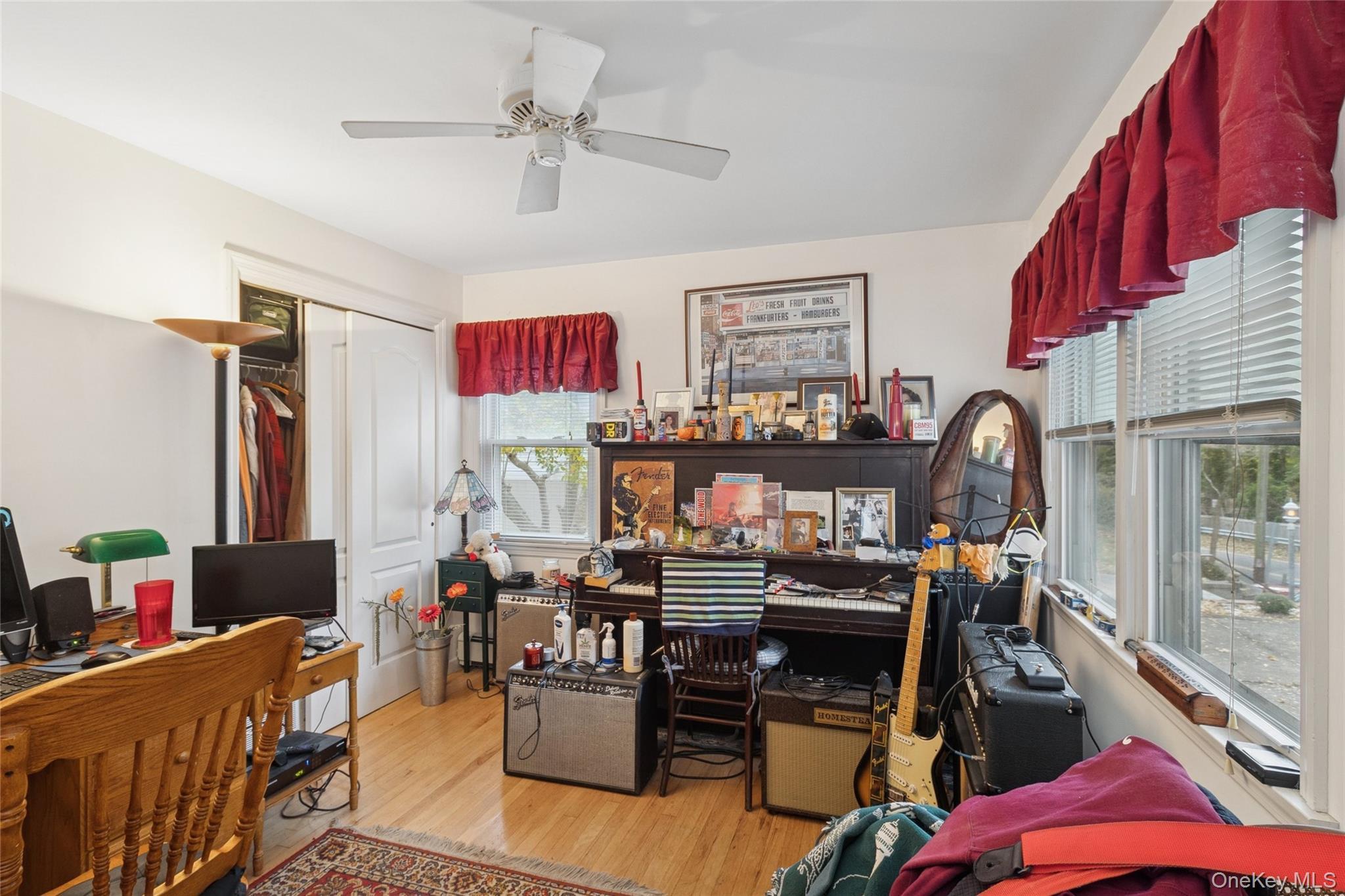 Single Family Hallock Landing Suffolk County, NY 11778, MLS-929973-15