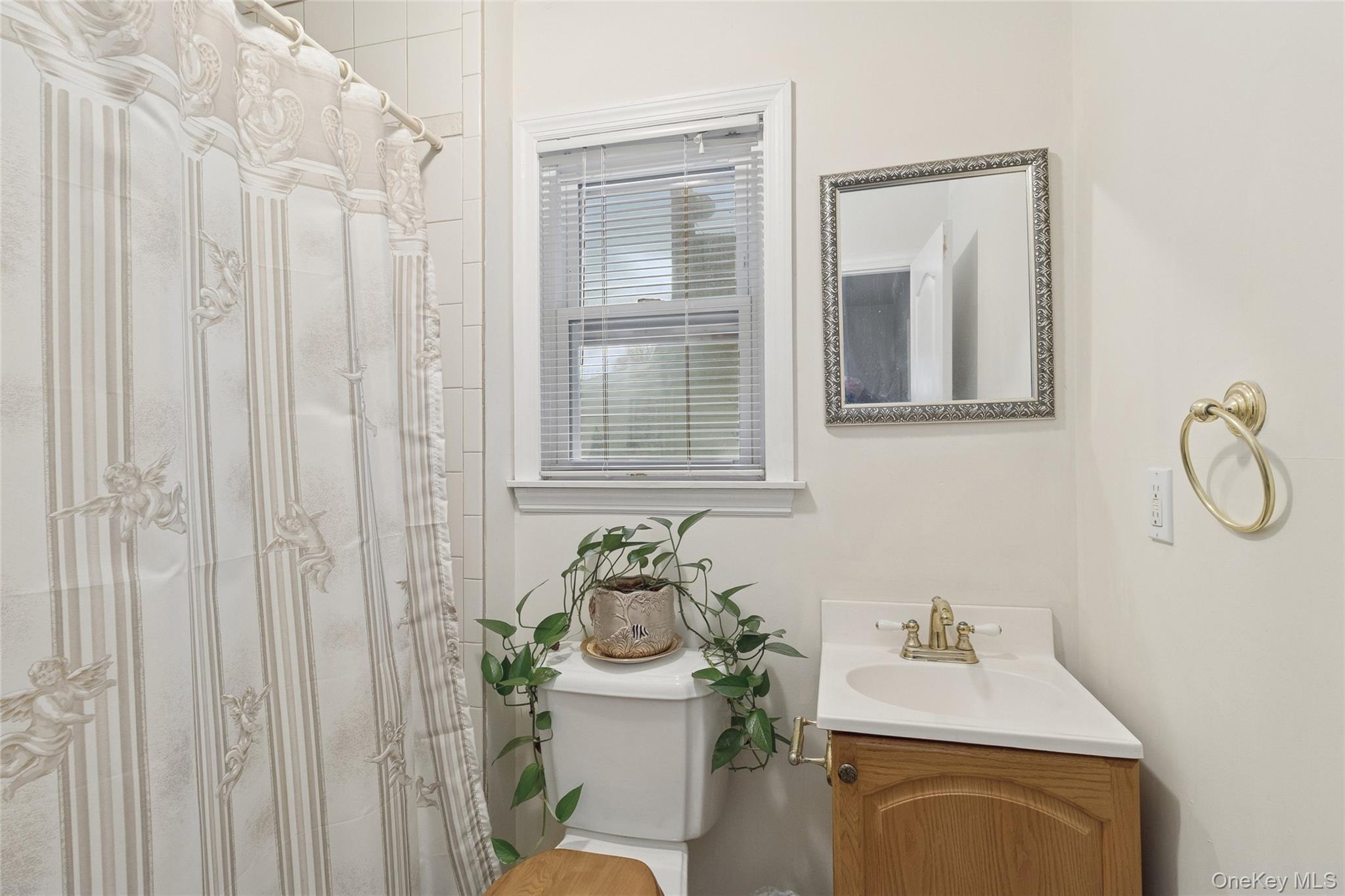 Single Family Hallock Landing Suffolk County, NY 11778, MLS-929973-17