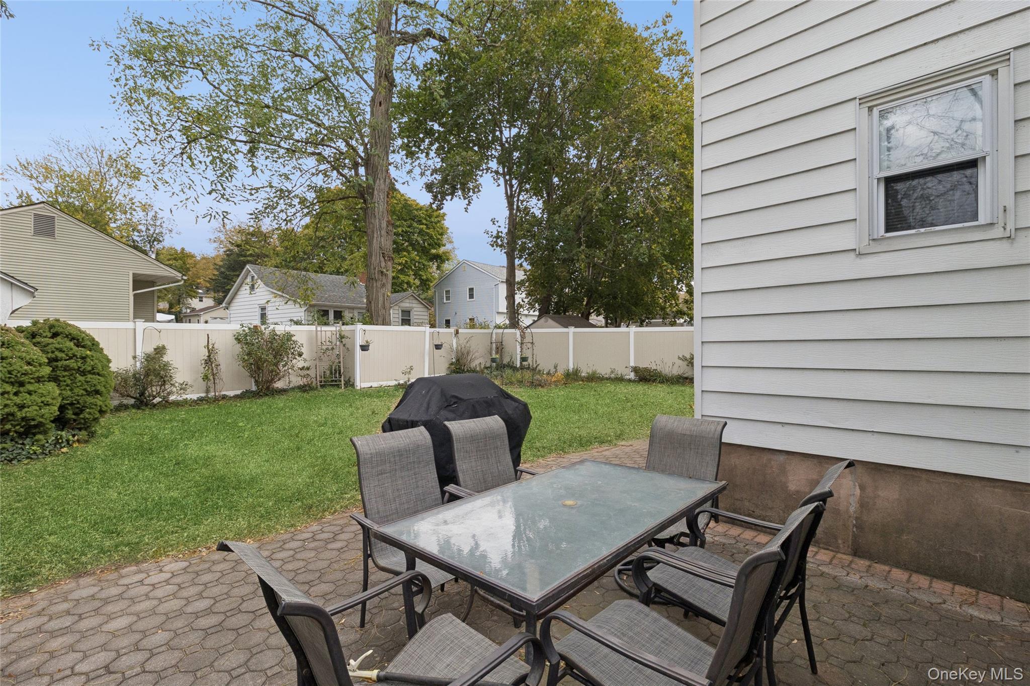 Single Family Hallock Landing Suffolk County, NY 11778, MLS-929973-21