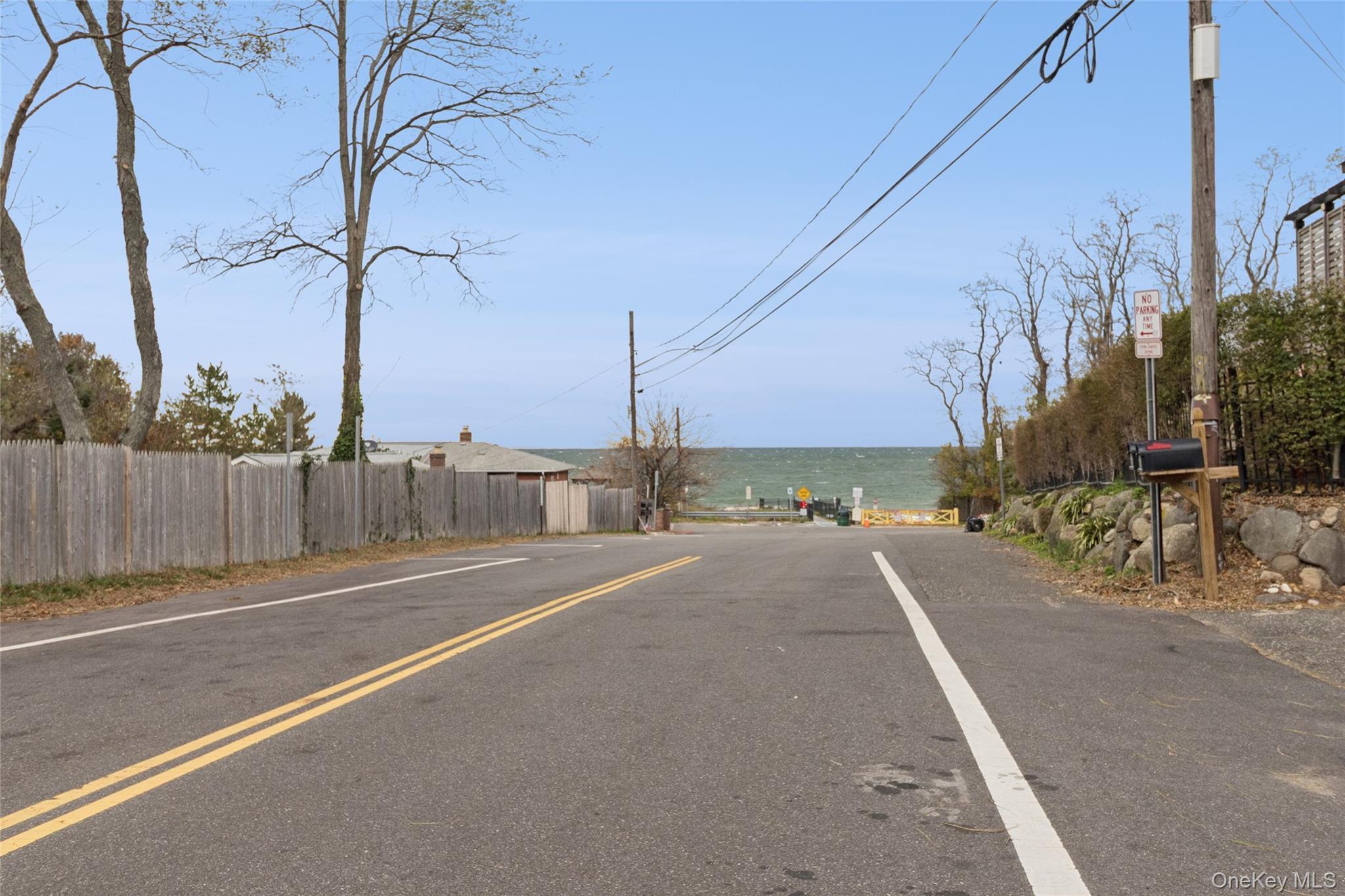 Single Family Hallock Landing Suffolk County, NY 11778, MLS-929973-28