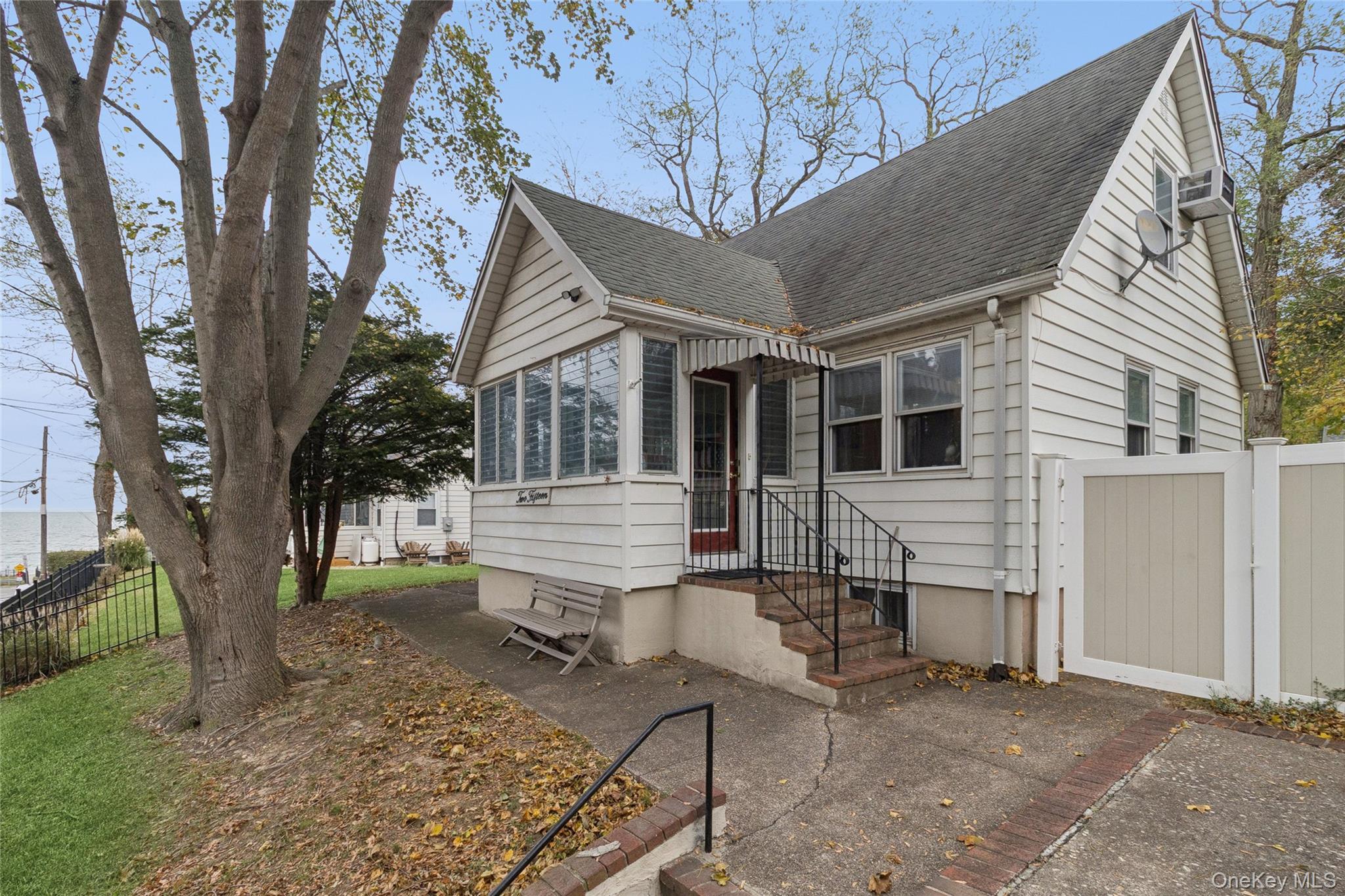 Single Family Hallock Landing Suffolk County, NY 11778, MLS-929973-31