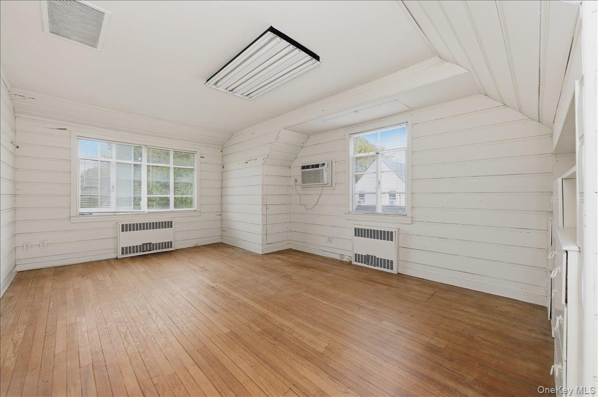 Single Family Colgate  Nassau County, NY 11023, MLS-929974-18