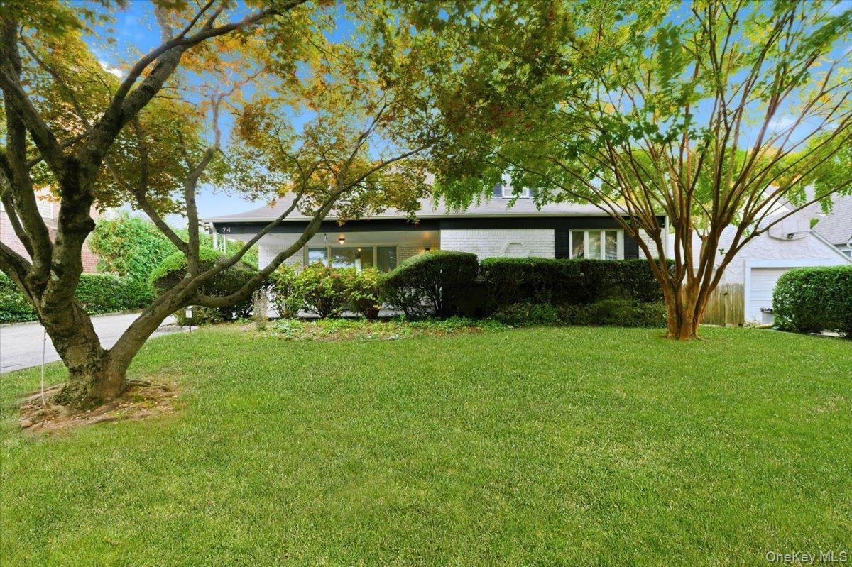 Single Family Colgate  Nassau County, NY 11023, MLS-929974-2