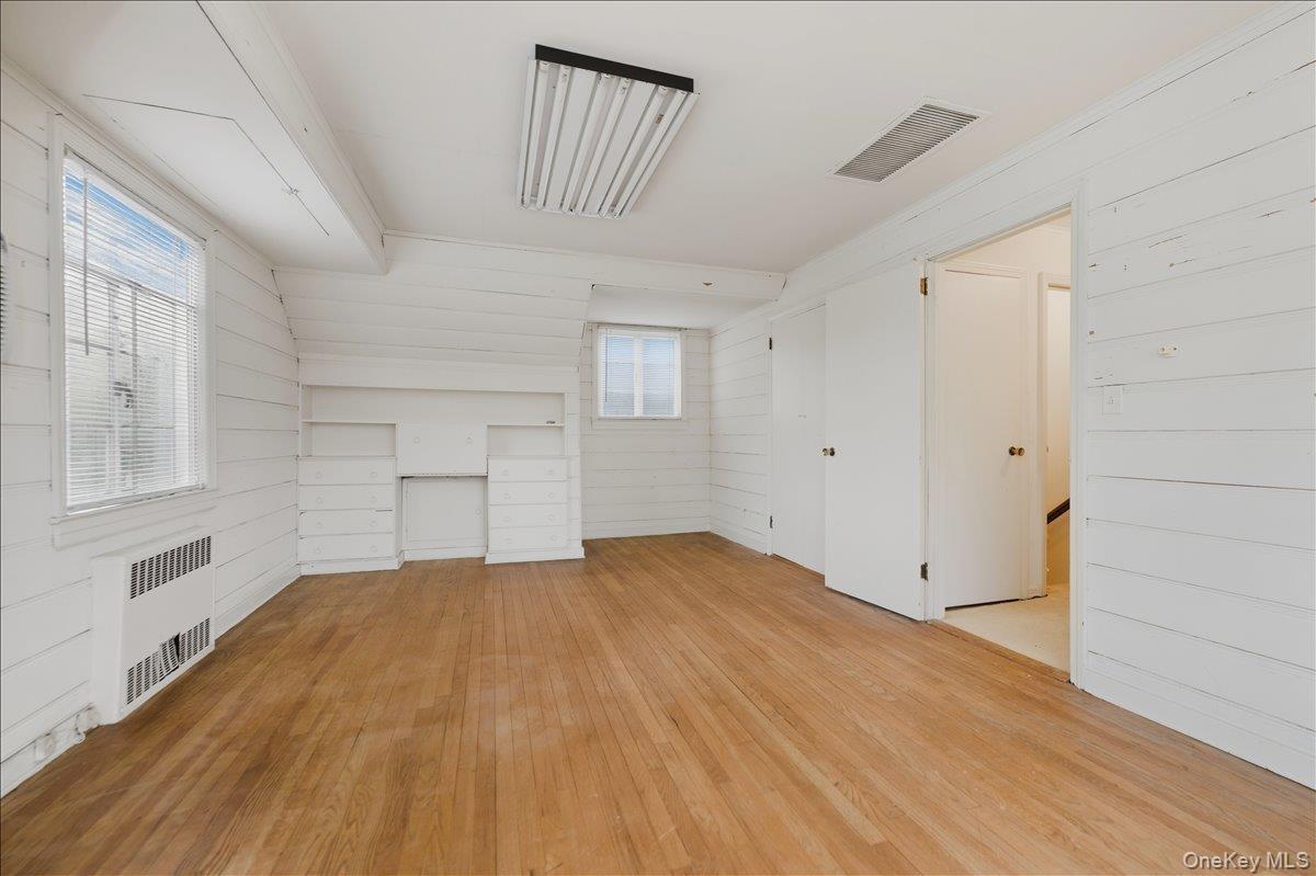 Single Family Colgate  Nassau County, NY 11023, MLS-929974-20