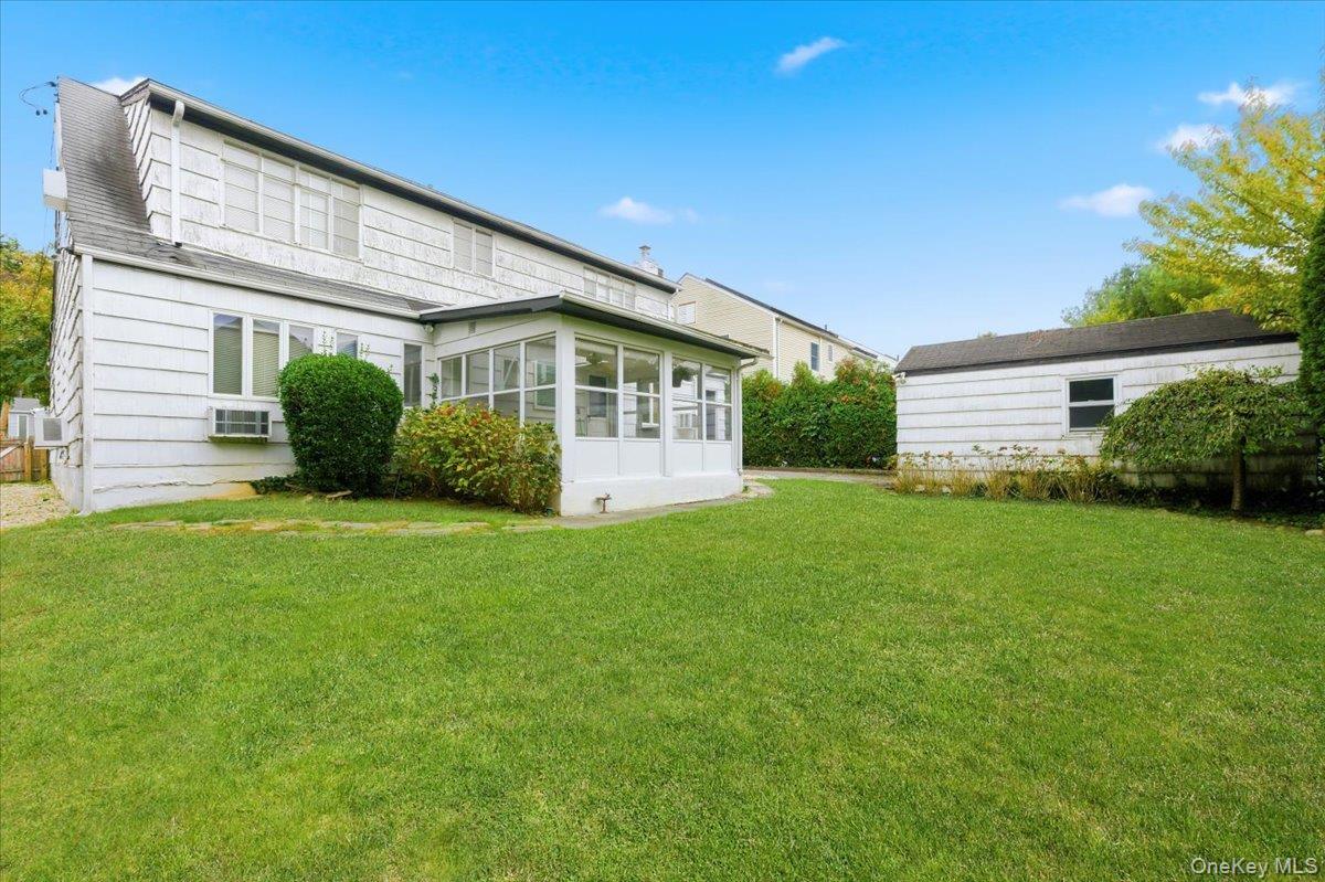 Single Family Colgate  Nassau County, NY 11023, MLS-929974-23